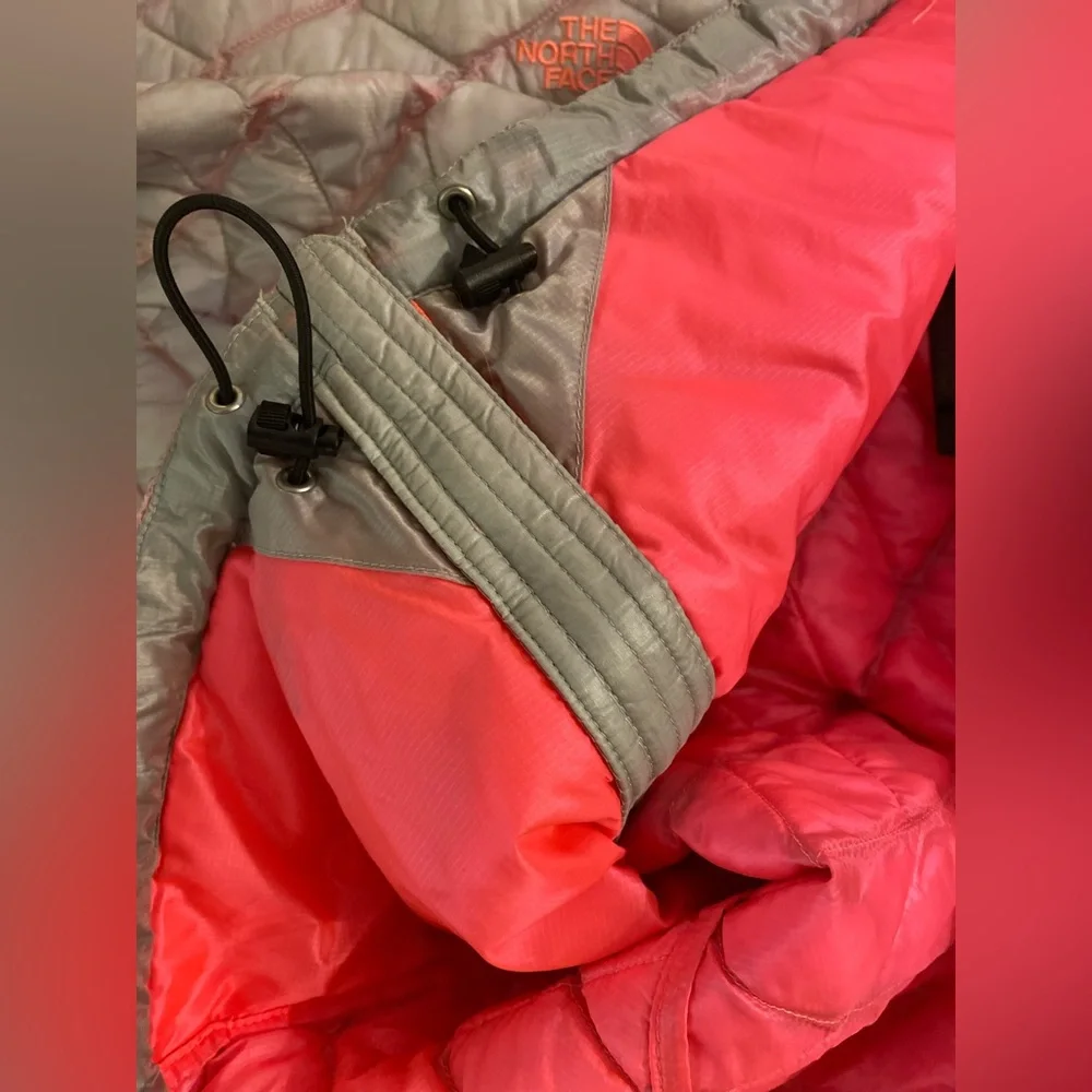 The North Face ThermoBall Jacket - Picture 6 of 6